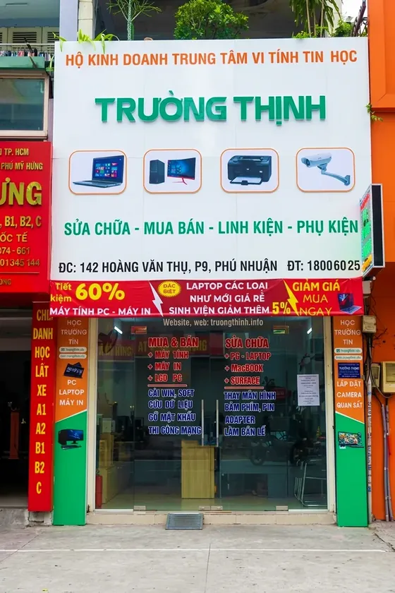 Mặt tiền cửa hàng tại 142 Hoàng Văn Thụ, Phú Nhuận, TP.HCM