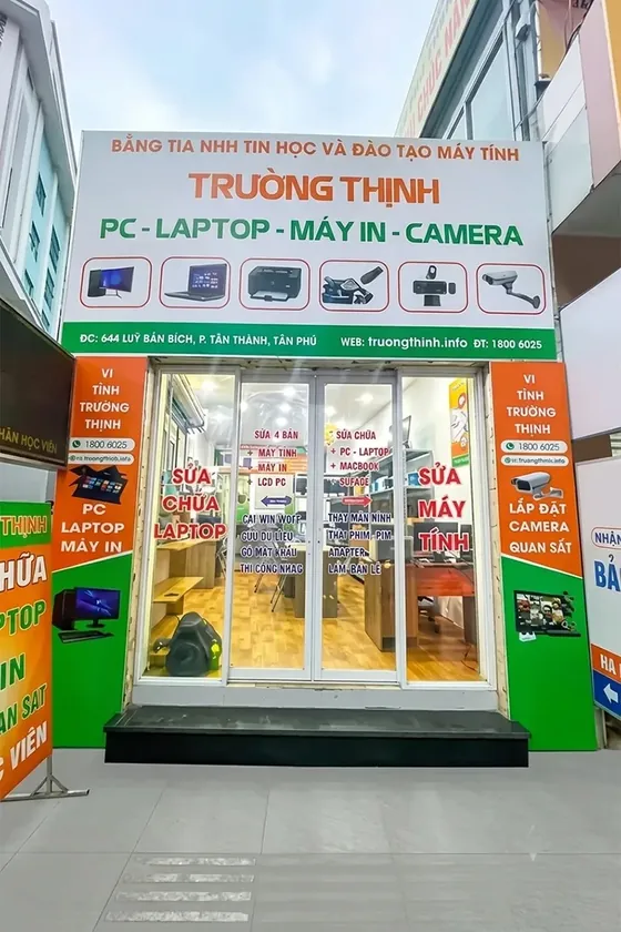 Mặt tiền cửa hàng tại 644 Lũy Bán Bích, Tân Phú, TP.HCM